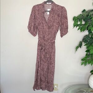 Suzy Shier Pink V-Neck Dress with Puff Sleeves